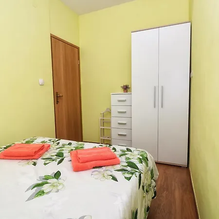 Amalia Апартаменти Ровінь